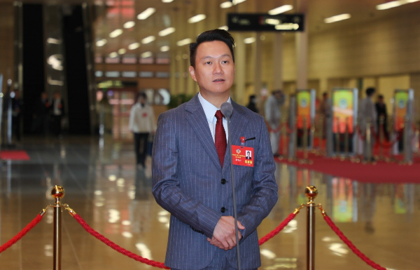 省政協(xié)委員、澳門黎氏企業(yè)控股有限公司行政總裁黎鳴山：面向港澳青年建立信息發(fā)布平臺